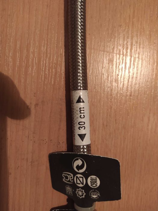 Wąż ze stali nierdzewnej