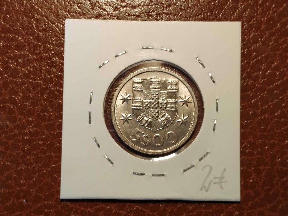 Portugal - moeda de 5 escudos de 1971