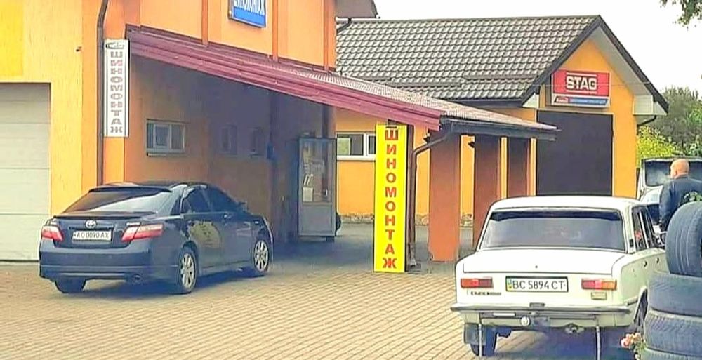 Оренда приміщення з обладнанням  під шиномонтаж.