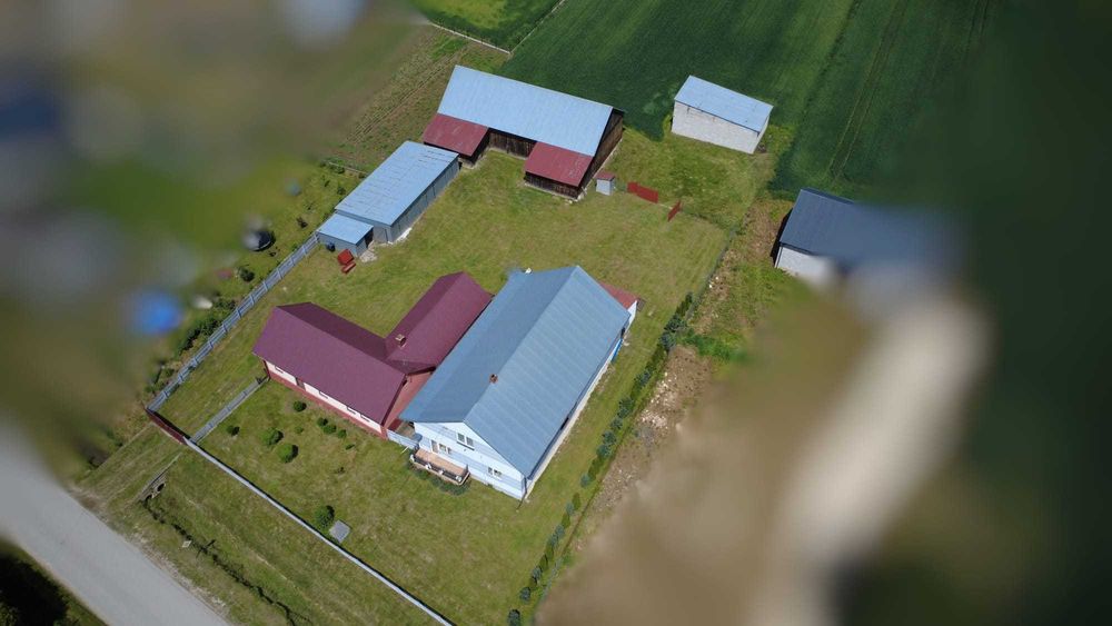 Dom rekreacyjny na wsi, gospodarstwo, stodoła