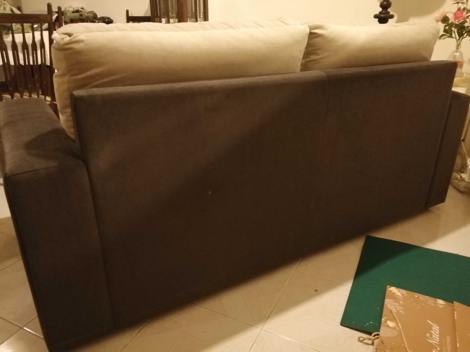 Sofá 3 lugares como novo