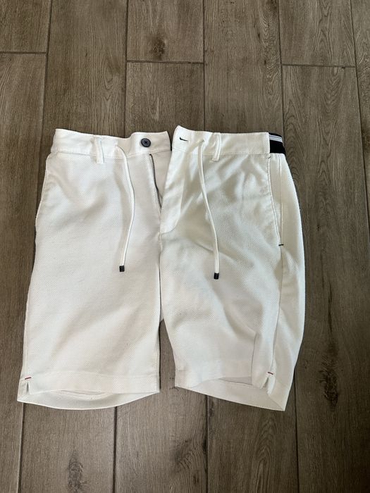 Чоловічі шорти білі