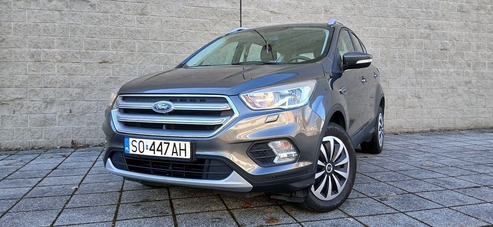 Ford Kuga bezwypadkowy / oryginał / książka serwisowa/alu 17"/automat