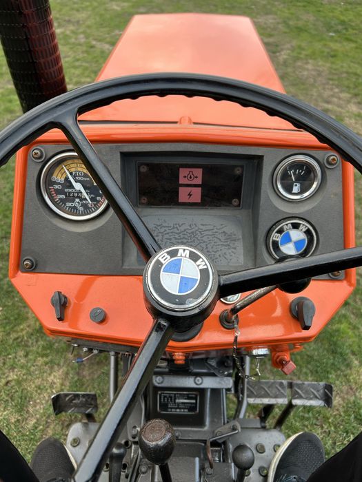 Мінітрактор японський