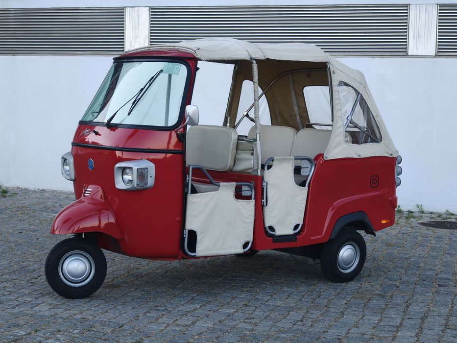 Tuk Piaggio Ape Calessino 200