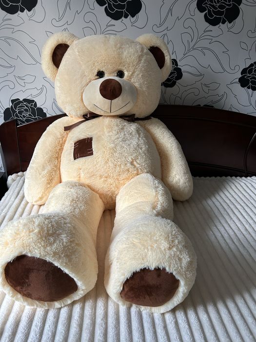 Продам плюшевого мишку