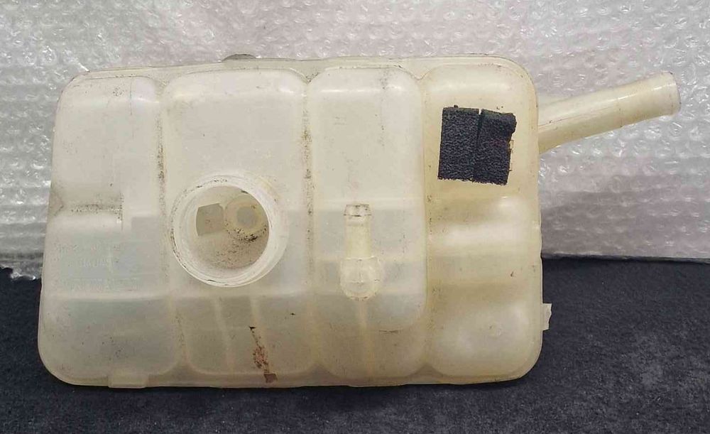 Reservatório / Depósito da Água / Líquido de Refrigeração 217104048R - RENAULT MEGANE IV Hatchback