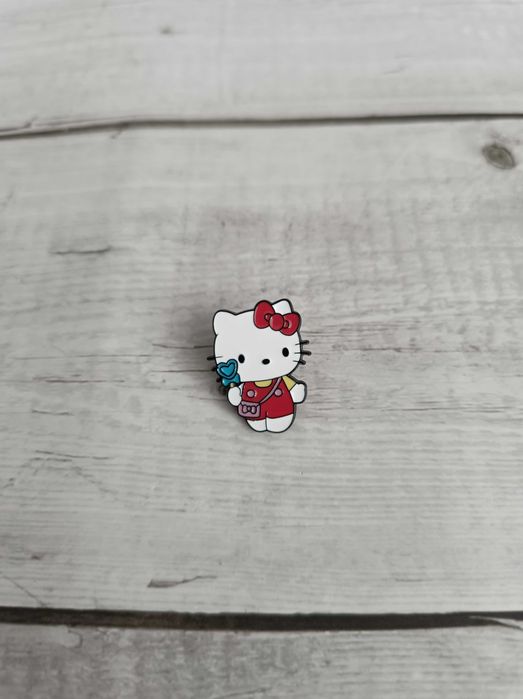 Przypinka broszka pins hello kitty