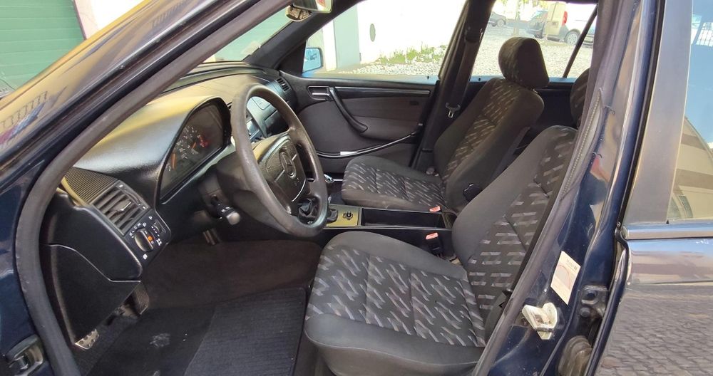 Mercedes-Benz C250 Turbo Diesel 1997/12