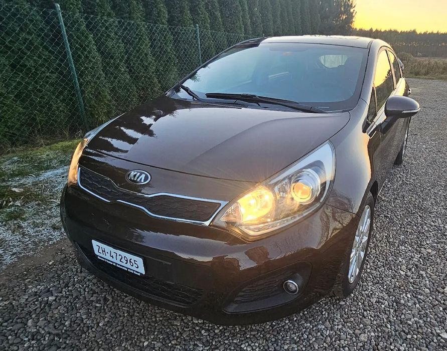 Kia Rio Sprzedam Kia Rio III 1.4 benzyna ( bogate wyposażenie )