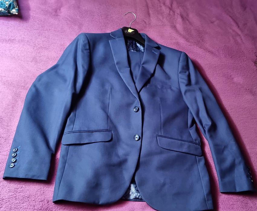 Garnitur męski granatowy NOWY