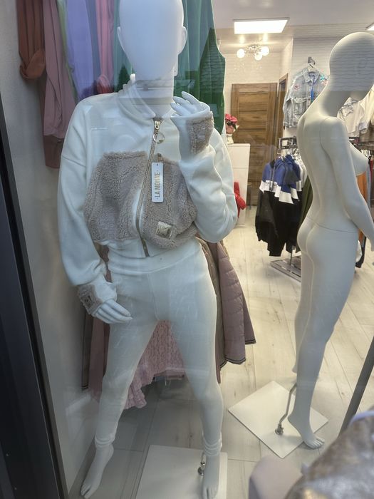 manekiny całopostaciowe