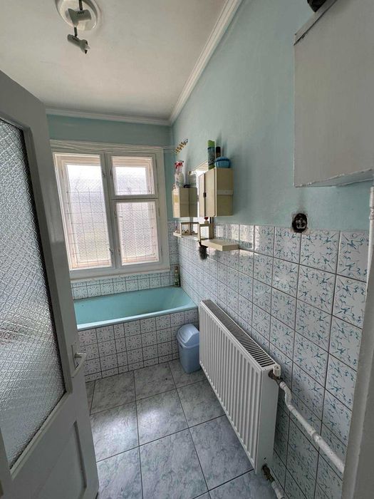 Продається житловий будинок в смт. Вишково