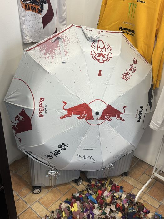 Guarda chuva F1 novos e lindos, difrrented equipas.