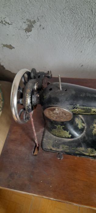 Maquina costura Singer original antiga