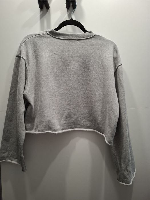 Krótka bluza z długim rękawem