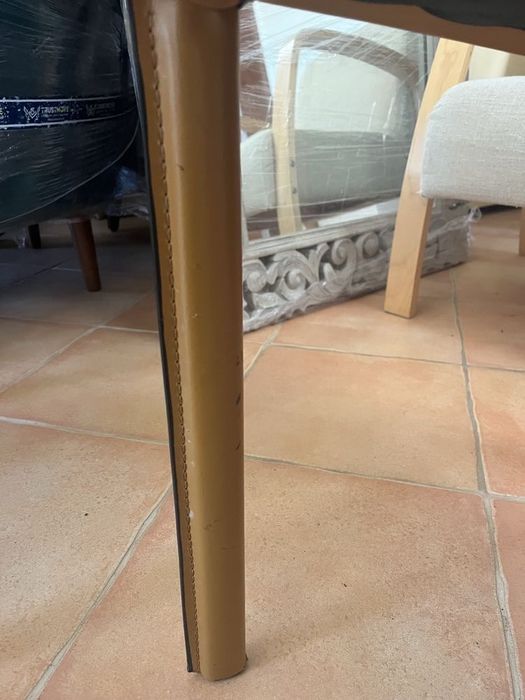 Cadeira / Poltrona Cassina Cab 413 (Mario Bellini) – Adquirida na ÁREA Store
