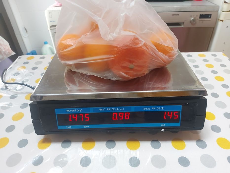 Grd oportunidade. Balança digital a corrente 220v e a bateria