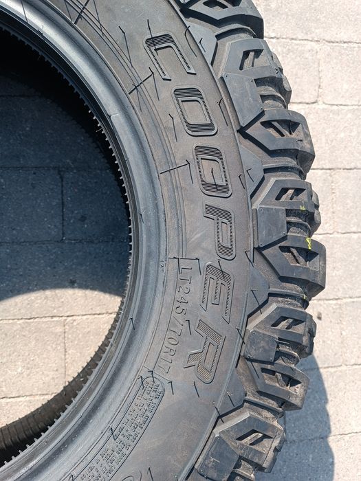 245/70R17 Cooper Evolution MTT MUD