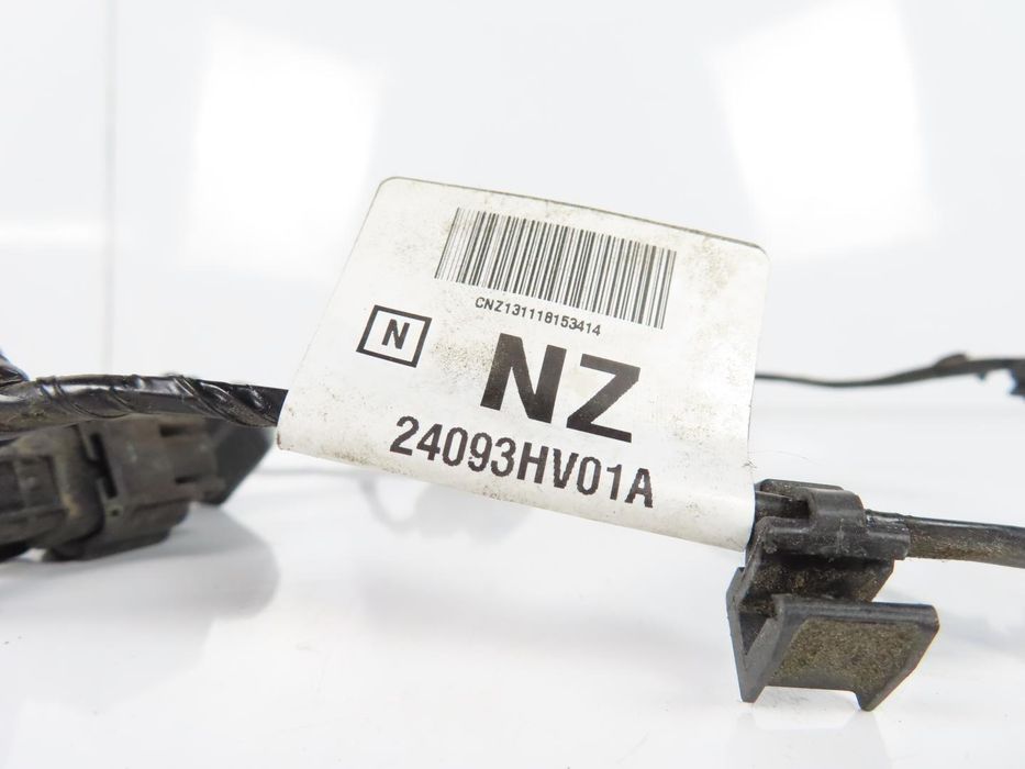Instalação Sensores Pdc Nissan Qashqai Ii Closed Off-Road Vehicle Ref: