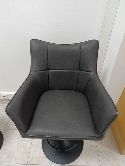 Cadeira hidráulica nova nunca usada