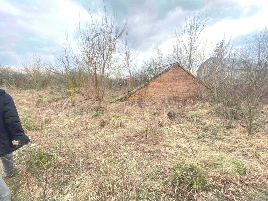 ділянка з приміщенням теплиці та правом власності у Плотичі