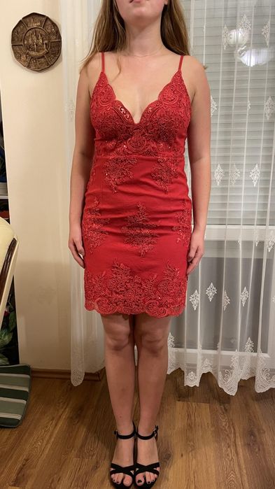 Piękna sexy sukienka 40