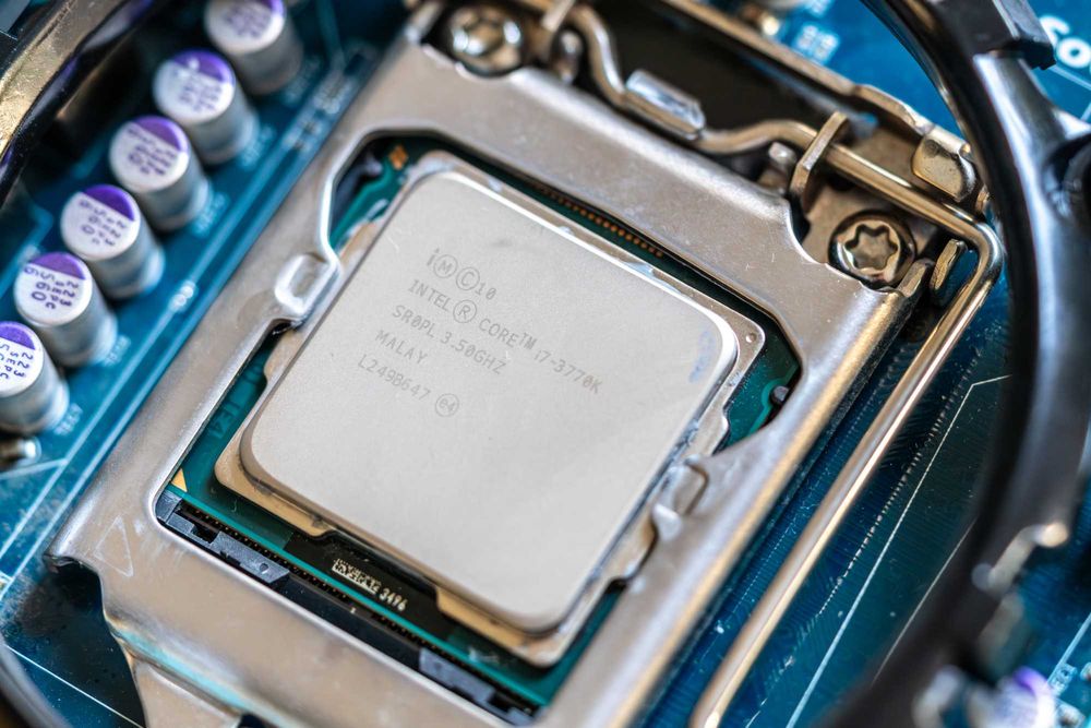 PCパーツ intel 3770k CPU Amazon | Intel Core i7-3770K SR0PL Socket H2 LGA1155