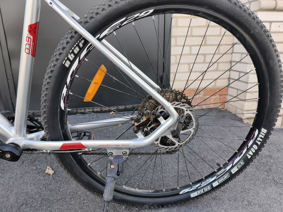 Велосипед FORMULA zephyr