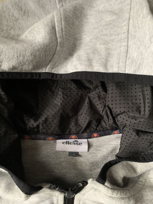 Jak nowa bluza Ellesse