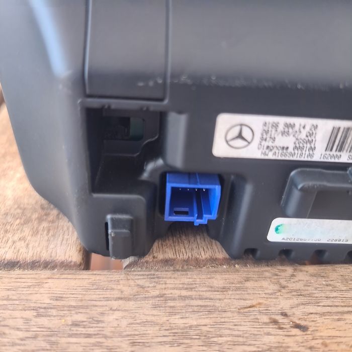 Ecrã Mercedes original