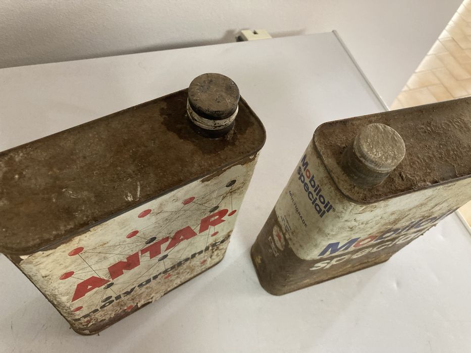 Latas de oleo  antigas