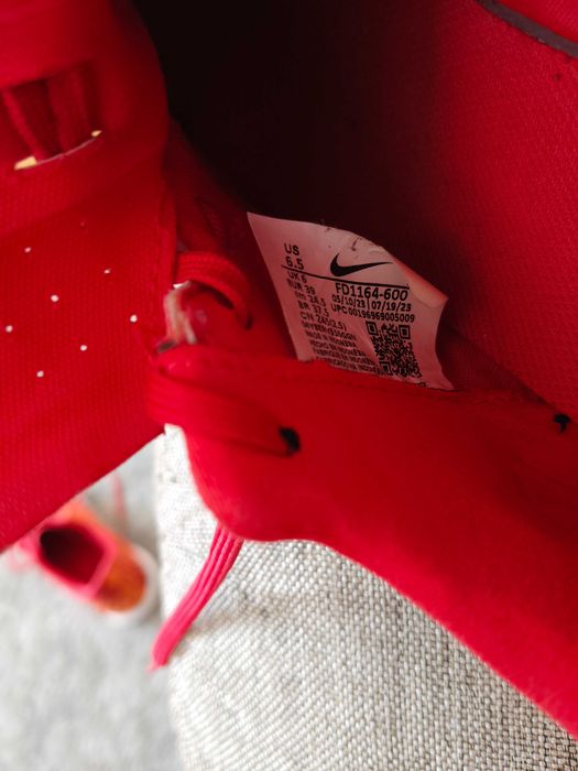 Halówki Nike Mercurial Vapor 15 Academy MDS IC. Rozmiar 39, 24,1 cm.