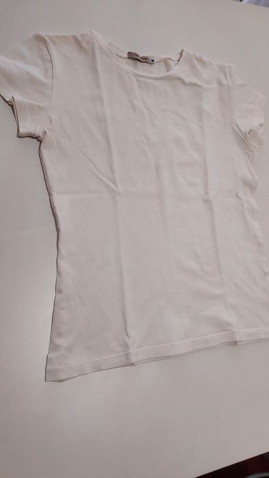 4 T-shirts básicas M-10€