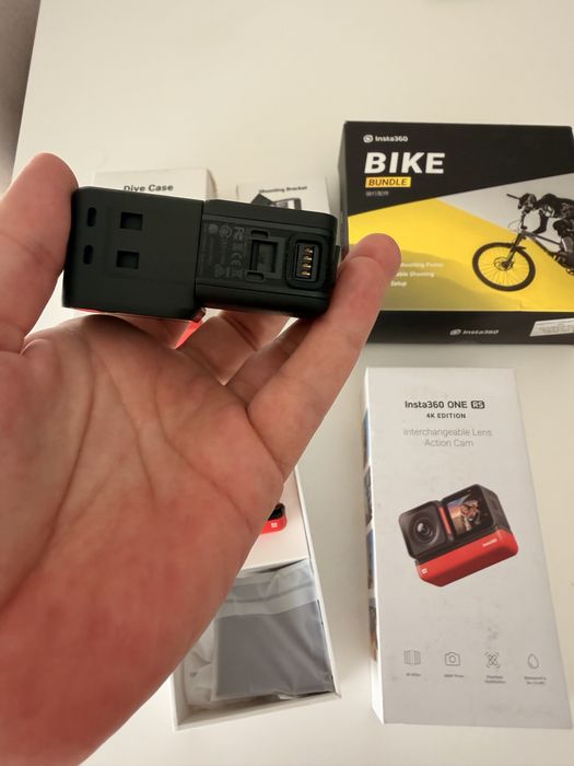 Insta 360 one rs 4k edition + acessorios
