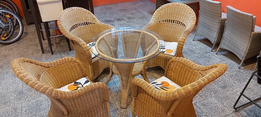 Zestaw ogrodowy tarasowy wiklinowy stół krzesła balkon ogród dom