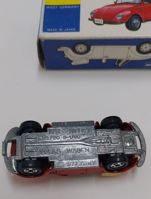 Miniatura antiga Tomica Volkswagen