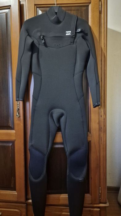 Fato surf billabong