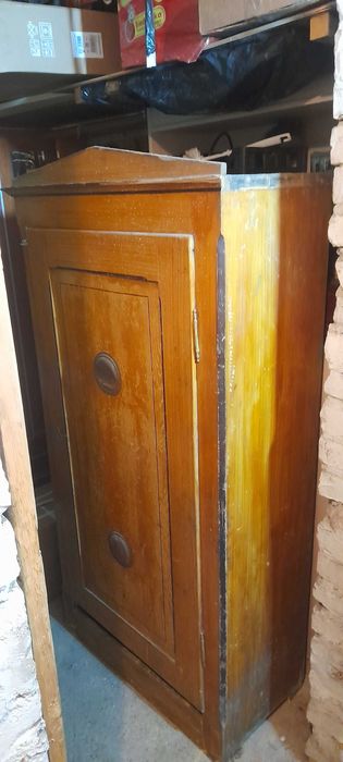 Szafa Chlebowa do renowacji