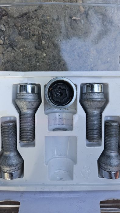 Секретки McQuard 27181 SU M14 1,5 ключ 17Макгард