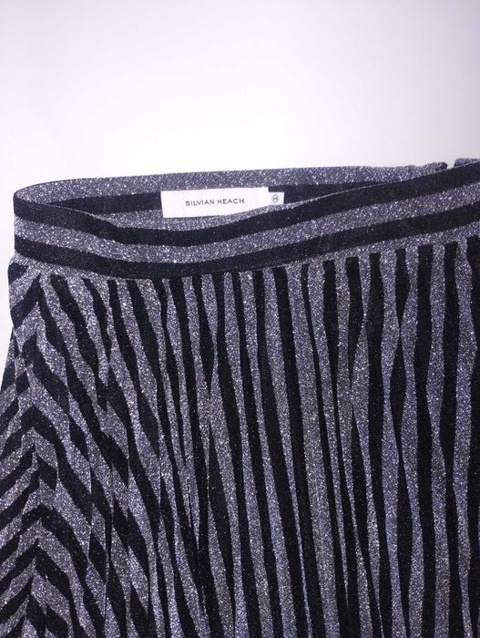 Фірмова плісірована спідниця