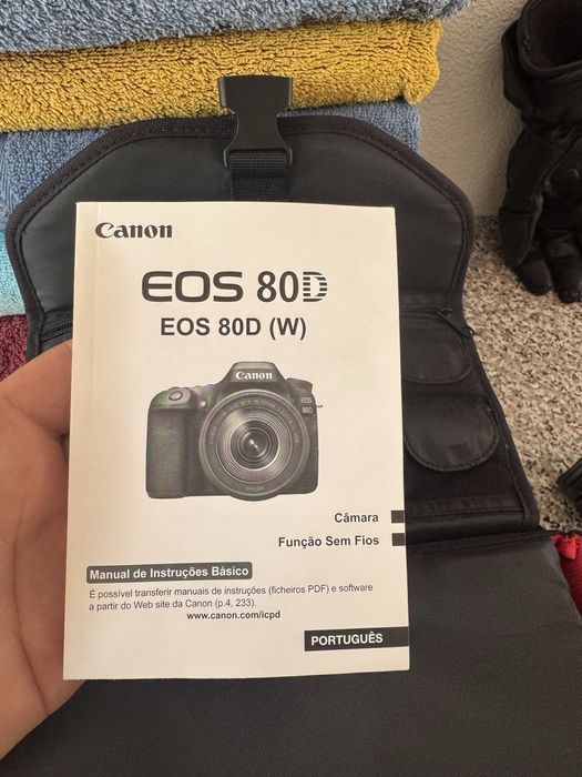 Canon 80D. Objetiva 18-135mm