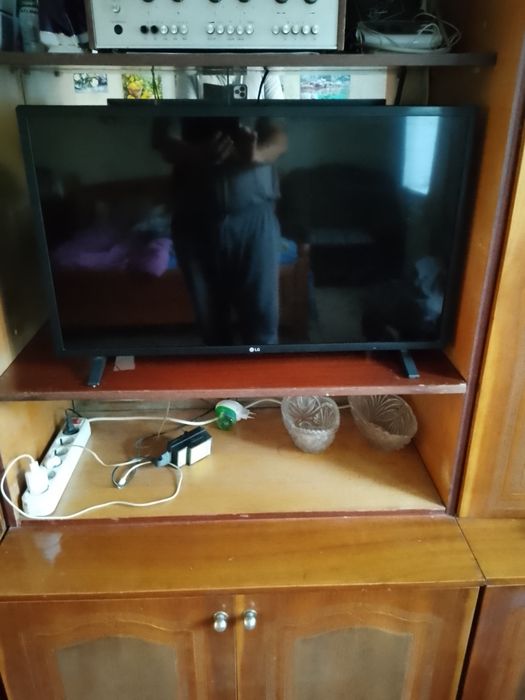 Продам тєлєвізор   " лдж" 32.