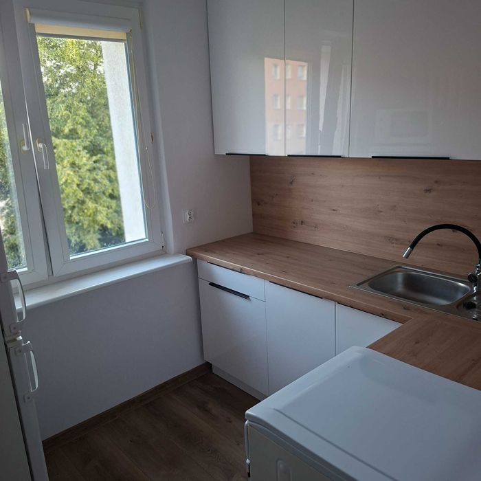Słoneczna kawalerka 36 m² po generalnym remoncie – os. Hallera