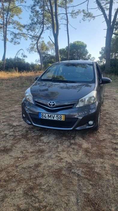 Toyota Yaris 1.0 VVT-I - Excelente estado