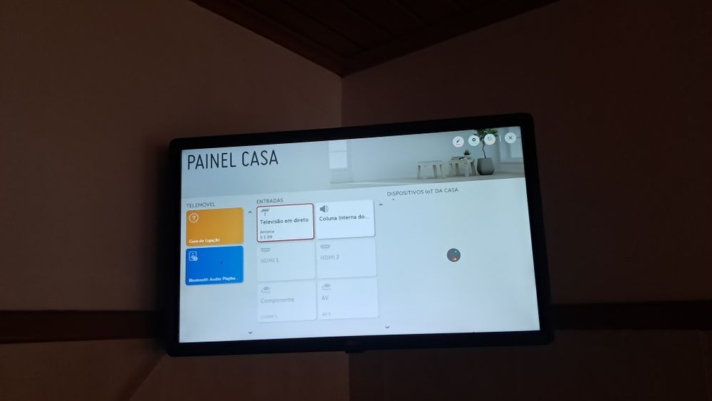 Televisão LG Smart 28 polegadas + Suporte de oferta