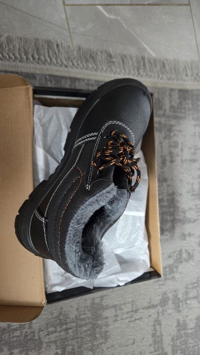 Nowe buty robocze męskie