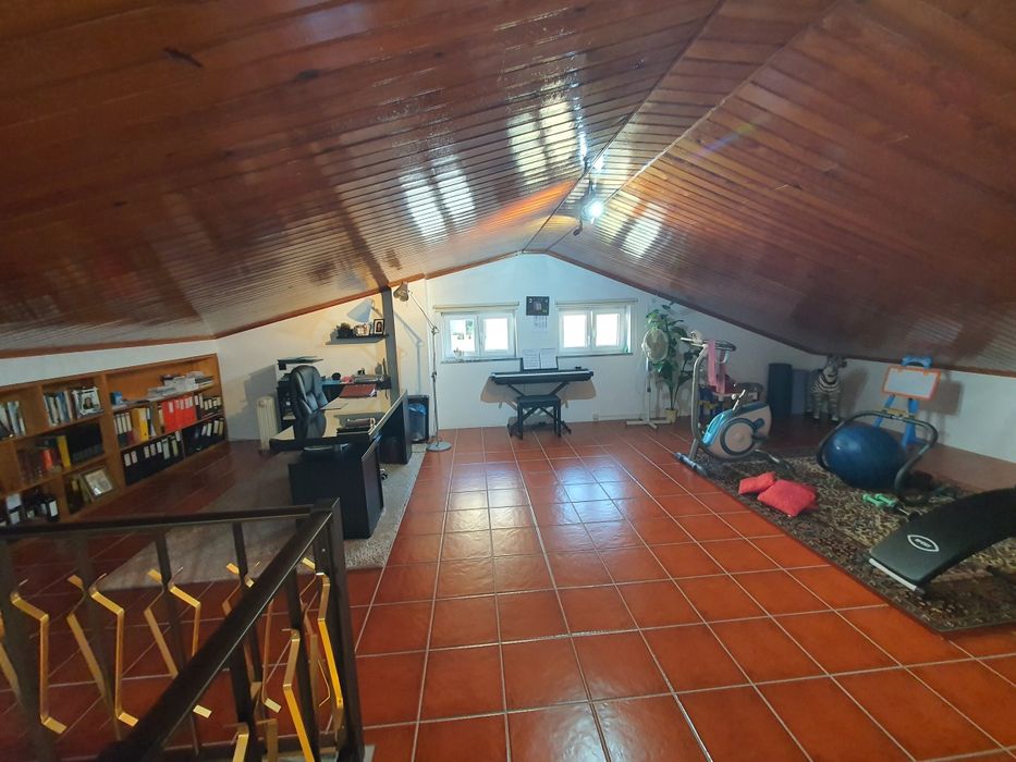 Apartamento T3 Dúplex com garagem