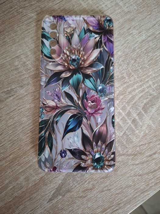 Sprzedam etui do samsunga A 50