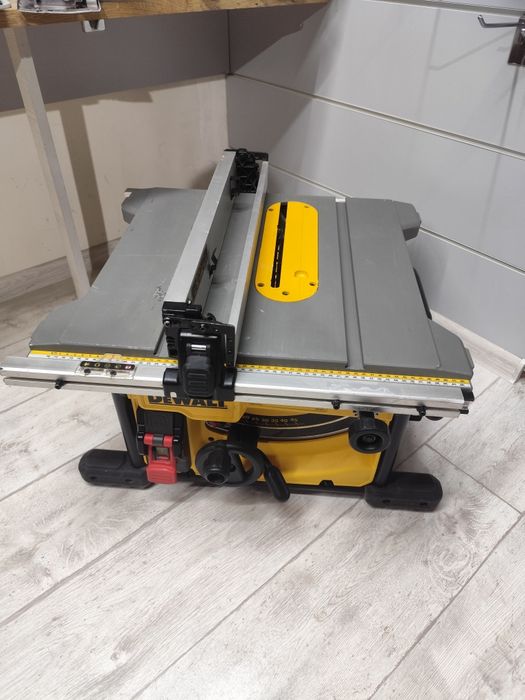 Вживана DeWalt DWE7485 настільна пила Деволт оригінал